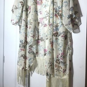 LuLaRoe Monroe Kimono